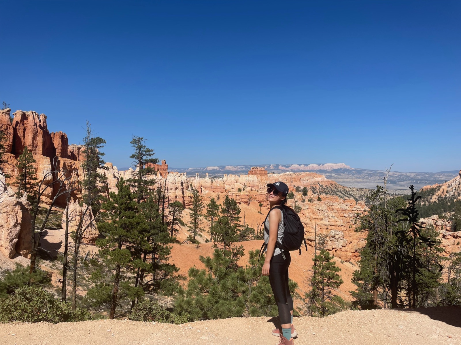 Wandering among the hoodoos on Peekaboo Loop Trail, Bryce Canyon National Park