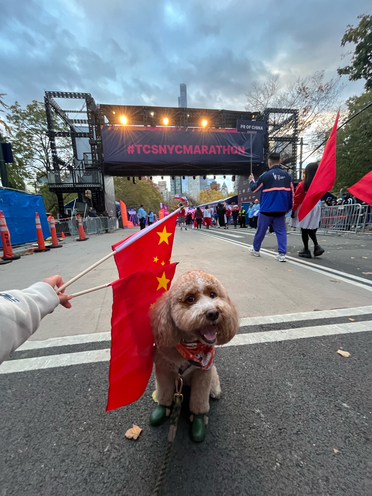 Ginny, honorary member of China's delegation at the NYC Marathon opening ceremony